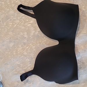 Victoria's Secret 36DDD black t shirt bra